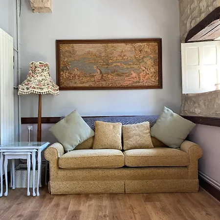 La Maison De La Tour Annex Apartment